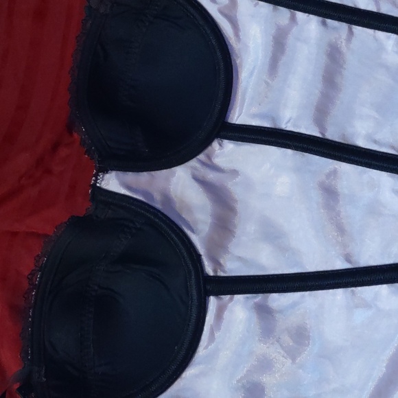 Sexy little things 34b lingerie - Picture 9 of 9